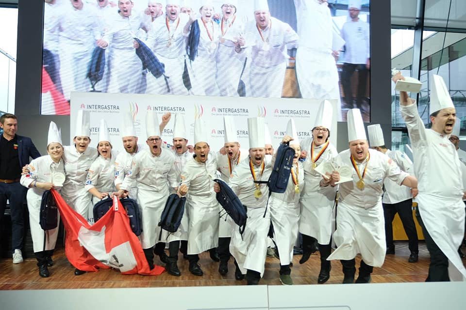 Hat allen Grund zum Jubeln: Das Team Cercle des Chefs de Cuisine Luzern holt den Olympiasieg der Regionalteams.